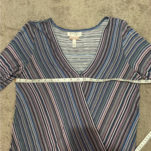 Jessica Simpson Nursing Shirt Size Large - Picture 3 of 11